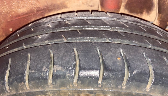 2015 Maruti Celerio VXI AMT, Petrol, Automatic, 54,933 km, Left Rear Tyre Tread