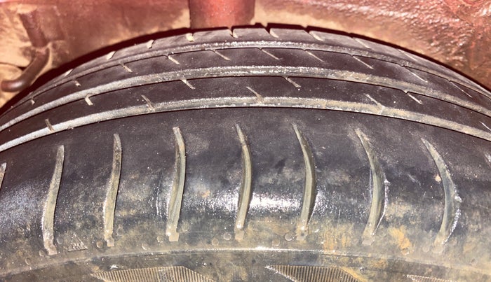 2015 Maruti Celerio VXI AMT, Petrol, Automatic, 54,933 km, Right Rear Tyre Tread