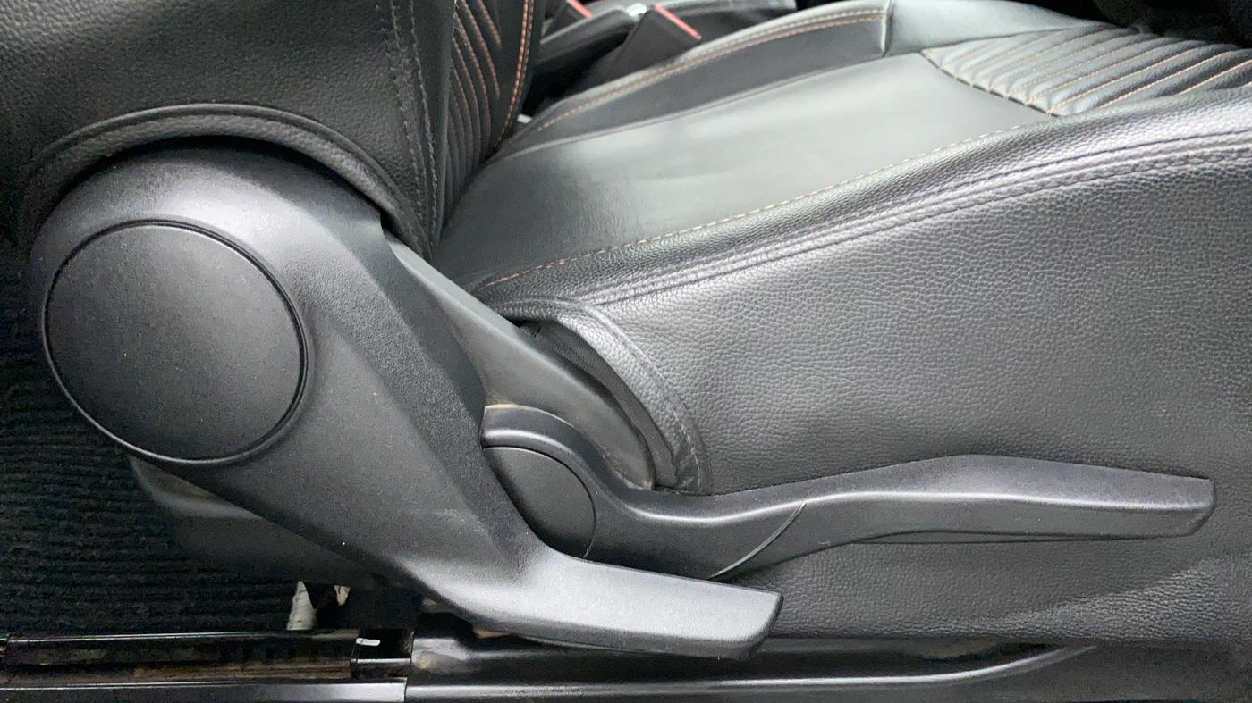 2019 Maruti Swift VXI AMT D, Petrol, Automatic, 45,364 km, Driver Side Adjustment Panel