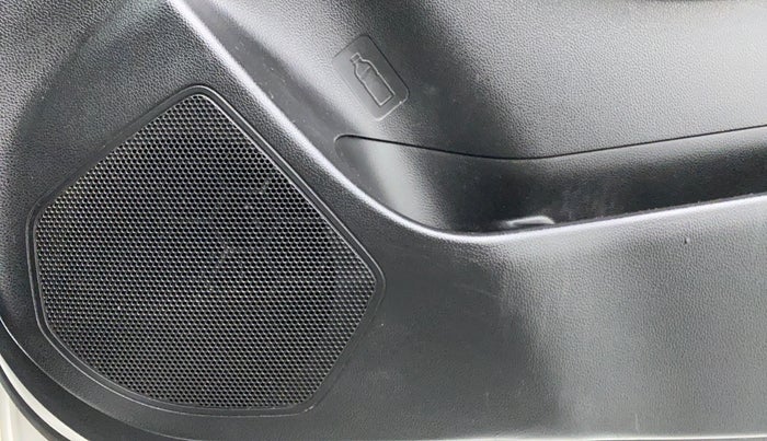 2019 Maruti Swift VXI AMT D, Petrol, Automatic, 45,364 km, Speaker