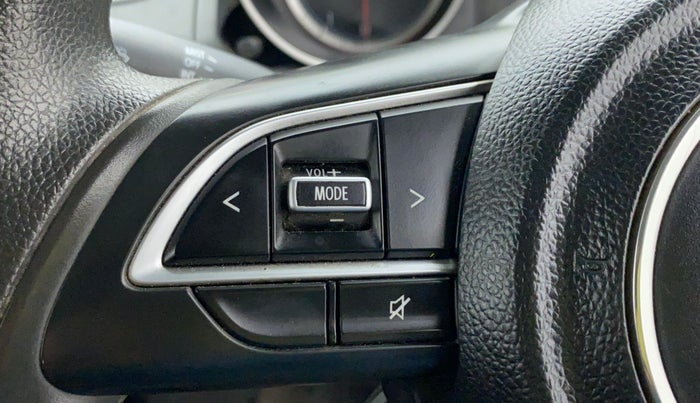 2019 Maruti Swift VXI AMT D, Petrol, Automatic, 45,364 km, Steering wheel - Phone control not functional