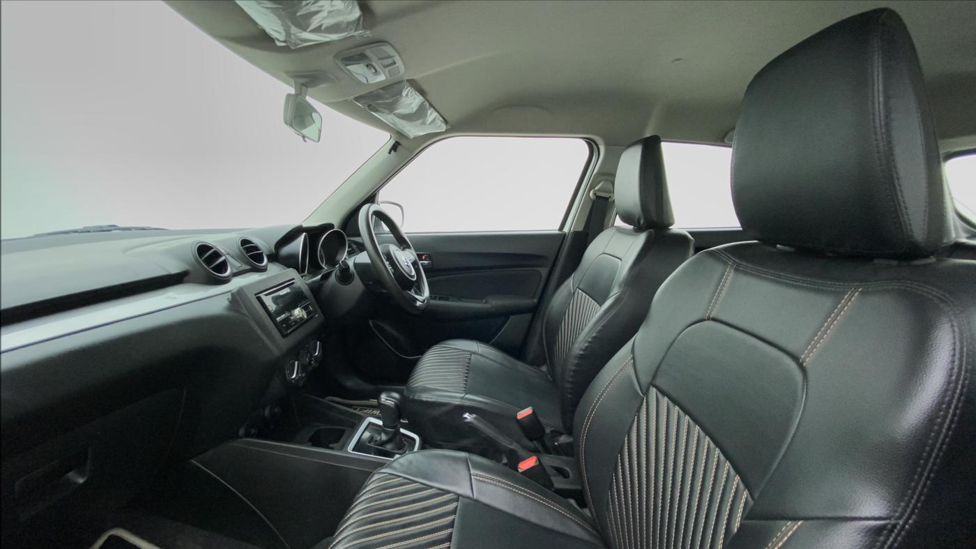 2019 Maruti Swift VXI AMT D, Petrol, Automatic, 45,364 km, Right Side Front Door Cabin