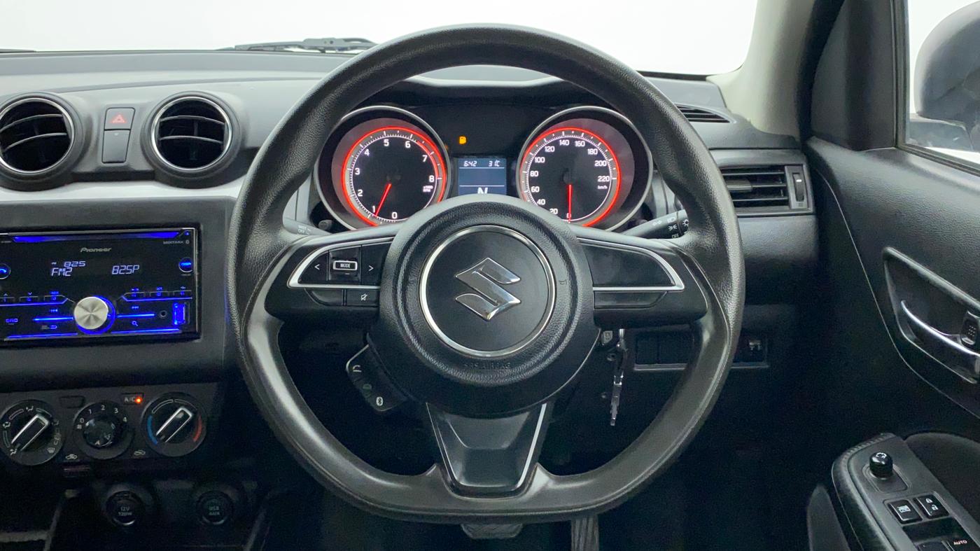 2019 Maruti Swift VXI AMT D, Petrol, Automatic, 45,364 km, Steering Wheel Close Up