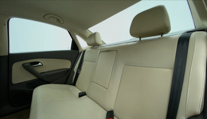 2013 Volkswagen Vento HIGHLINE PETROL, Petrol, Manual, 97,548 km, Right Side Rear Door Cabin