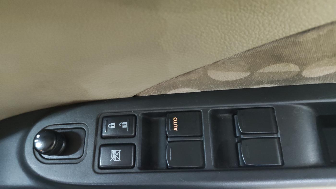 2015 Maruti Celerio ZXI AMT, Petrol, Automatic, 23,010 km, Driver Side Door Panels Control