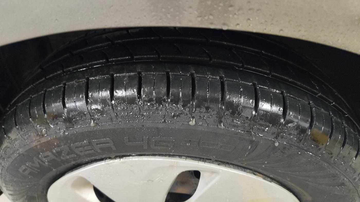 2015 Maruti Celerio ZXI AMT, Petrol, Automatic, 23,010 km, Left Front Tyre Tread