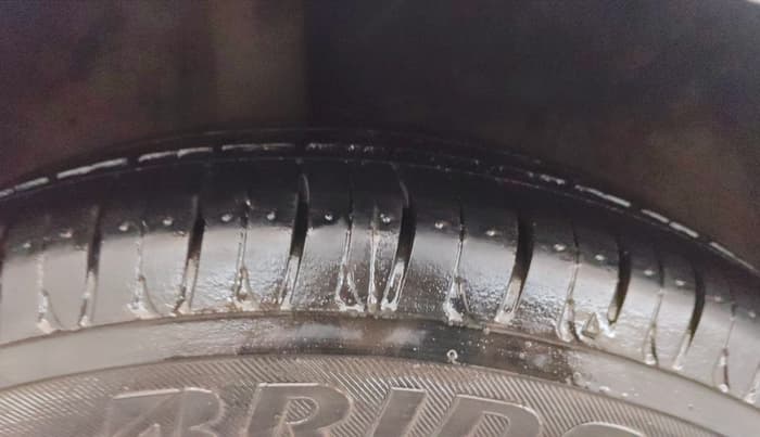 2015 Renault Scala RXL PETROL, Petrol, Manual, 44,881 km, Right Rear Tyre Tread