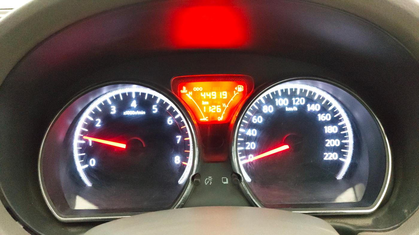 2015 Renault Scala RXL PETROL, Petrol, Manual, 44,881 km, Odometer Image