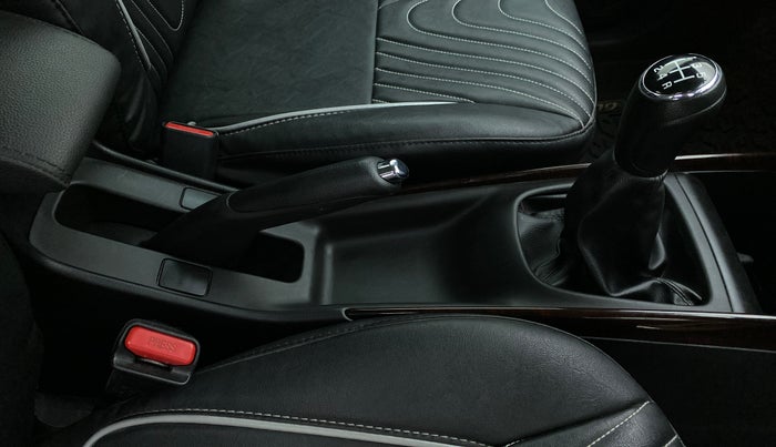 2021 Toyota Glanza V, Petrol, Manual, 18,647 km, Gear Lever