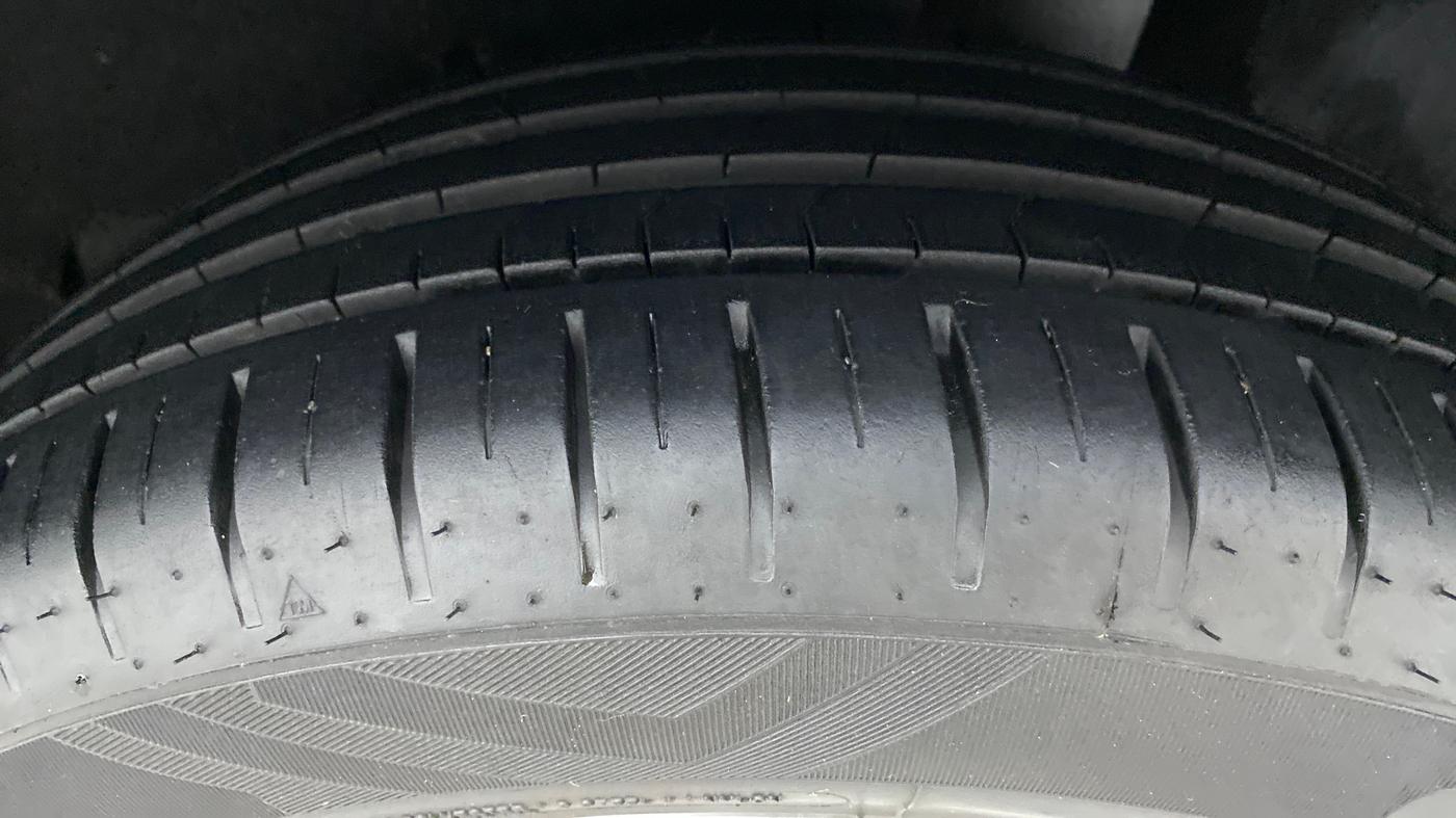 2021 Toyota Glanza V, Petrol, Manual, 18,647 km, Left Rear Tyre Tread