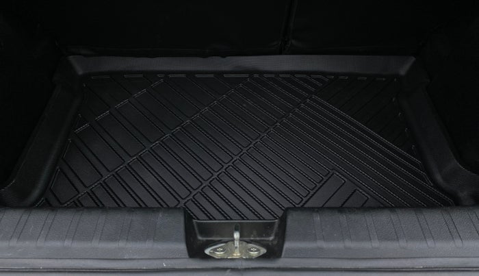 2021 Toyota Glanza V, Petrol, Manual, 18,647 km, Boot Inside