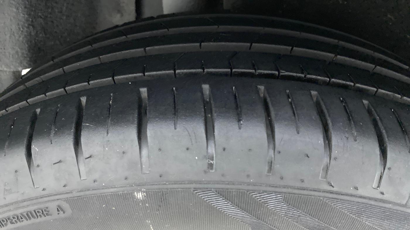 2021 Toyota Glanza V, Petrol, Manual, 18,647 km, Right Rear Tyre Tread