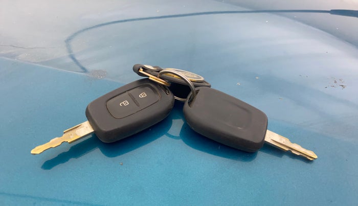 2022 Renault Kwid RXT 1.0, Petrol, Manual, 49,562 km, Key Close Up