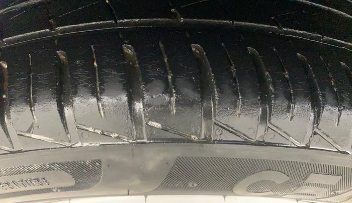 2022 Renault Kwid RXT 1.0, Petrol, Manual, 49,562 km, Right Rear Tyre Tread