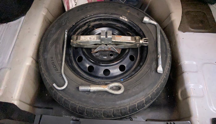 2011 Maruti Swift Dzire VXI, Petrol, Manual, 37,544 km, Spare Tyre