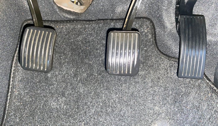 2019 Hyundai Xcent S 1.2, Petrol, Manual, 70,384 km, Pedals