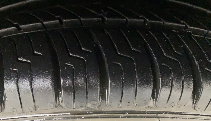 2019 Hyundai Xcent S 1.2, Petrol, Manual, 70,384 km, Left Front Tyre Tread