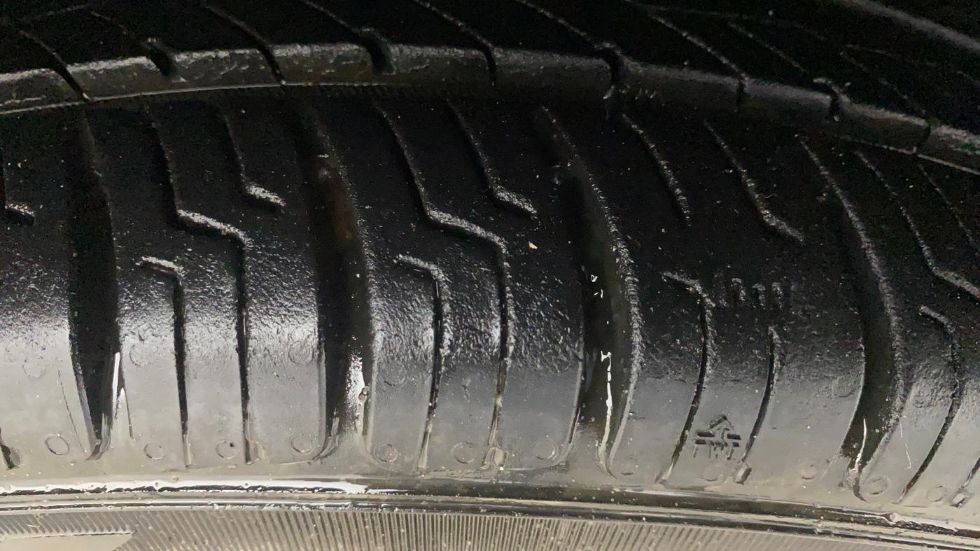 2019 Hyundai Xcent S 1.2, Petrol, Manual, 70,384 km, Right Front Tyre Tread