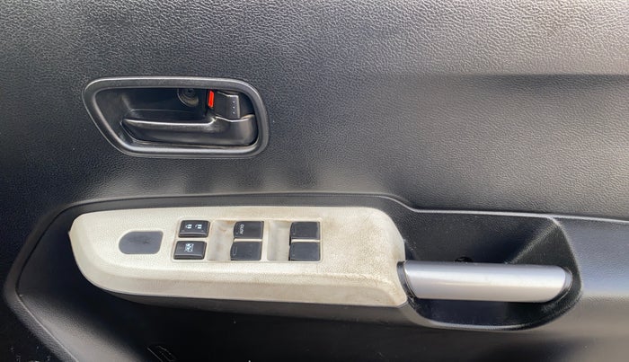 2023 Maruti IGNIS SIGMA 1.2, Petrol, Manual, 27,795 km, Driver Side Door Panels Control