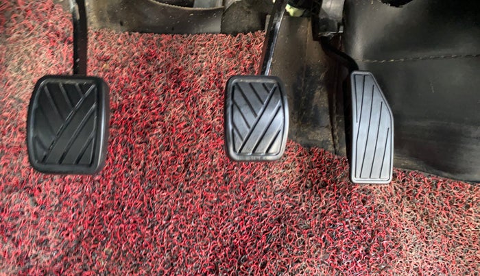 2023 Maruti IGNIS SIGMA 1.2, Petrol, Manual, 27,795 km, Pedals