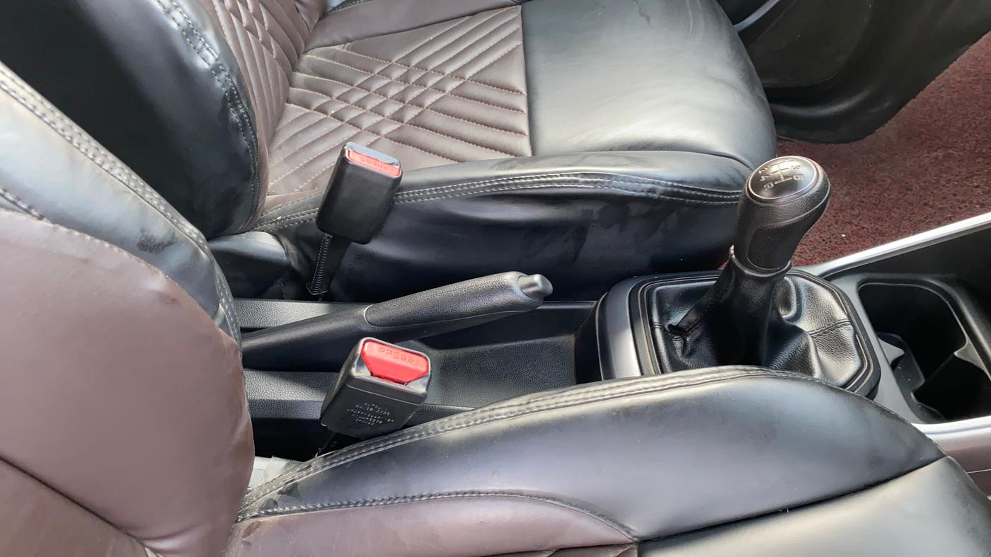 2023 Maruti IGNIS SIGMA 1.2, Petrol, Manual, 27,795 km, Gear Lever