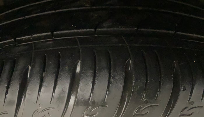 2020 KIA SONET HTX PLUS 1.0 IMT, Petrol, Manual, 29,275 km, Right Rear Tyre Tread