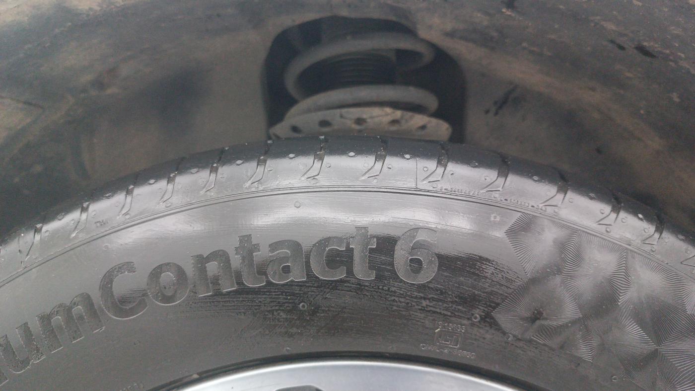 2021 Tata Safari XZ PLUS, Diesel, Manual, 99,268 km, Left Front Tyre Tread