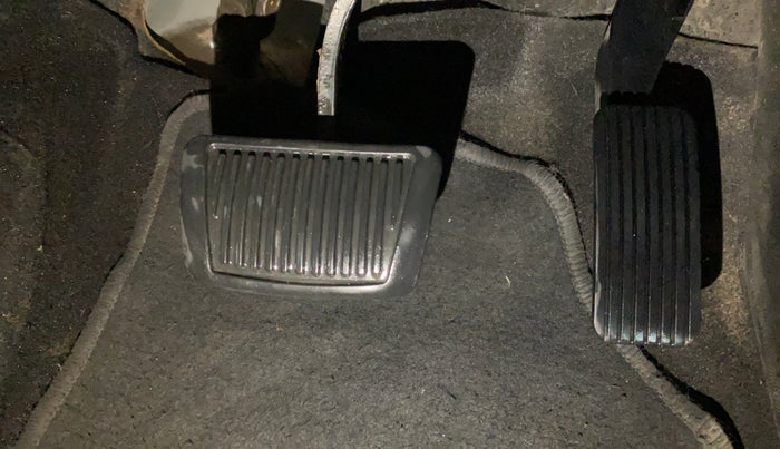 2017 Hyundai Verna 1.6 VTVT SX (O) AT, Petrol, Automatic, 54,686 km, Pedals