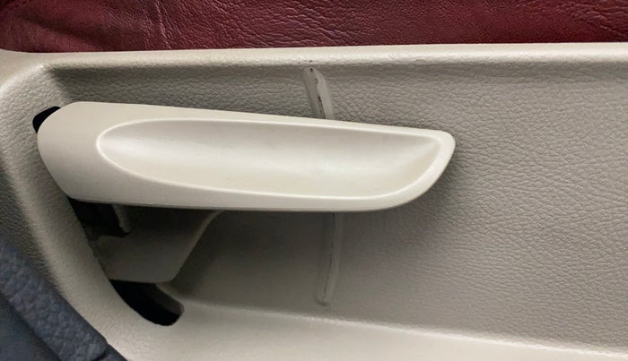 2012 Volkswagen Polo HIGHLINE DIESEL, Diesel, Manual, 1,28,671 km, Driver Side Adjustment Panel