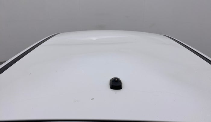 2017 Hyundai Grand i10 SPORTZ 1.2 KAPPA VTVT, Petrol, Manual, 38,333 km, Roof - Slightly dented