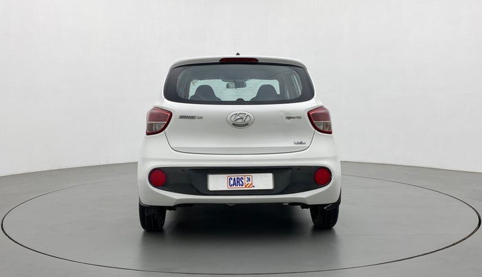 2017 Hyundai Grand i10 SPORTZ 1.2 KAPPA VTVT, Petrol, Manual, 38,333 km, Back/Rear