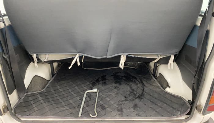 2015 Maruti OMNI E 8 STR, Petrol, Manual, 78,290 km, Boot Inside