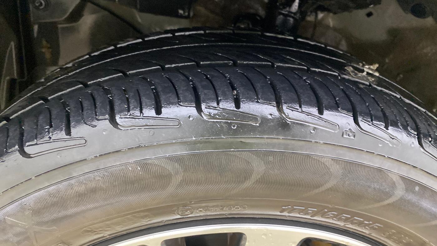2021 Honda Amaze 1.2L I-VTEC VX, CNG, Manual, 85,072 km, Left Front Tyre Tread