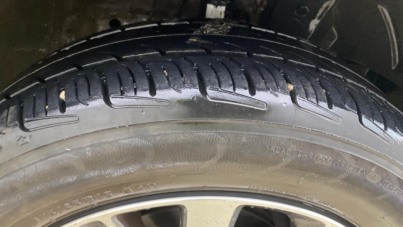 2021 Honda Amaze 1.2L I-VTEC VX, CNG, Manual, 85,072 km, Right Front Tyre Tread