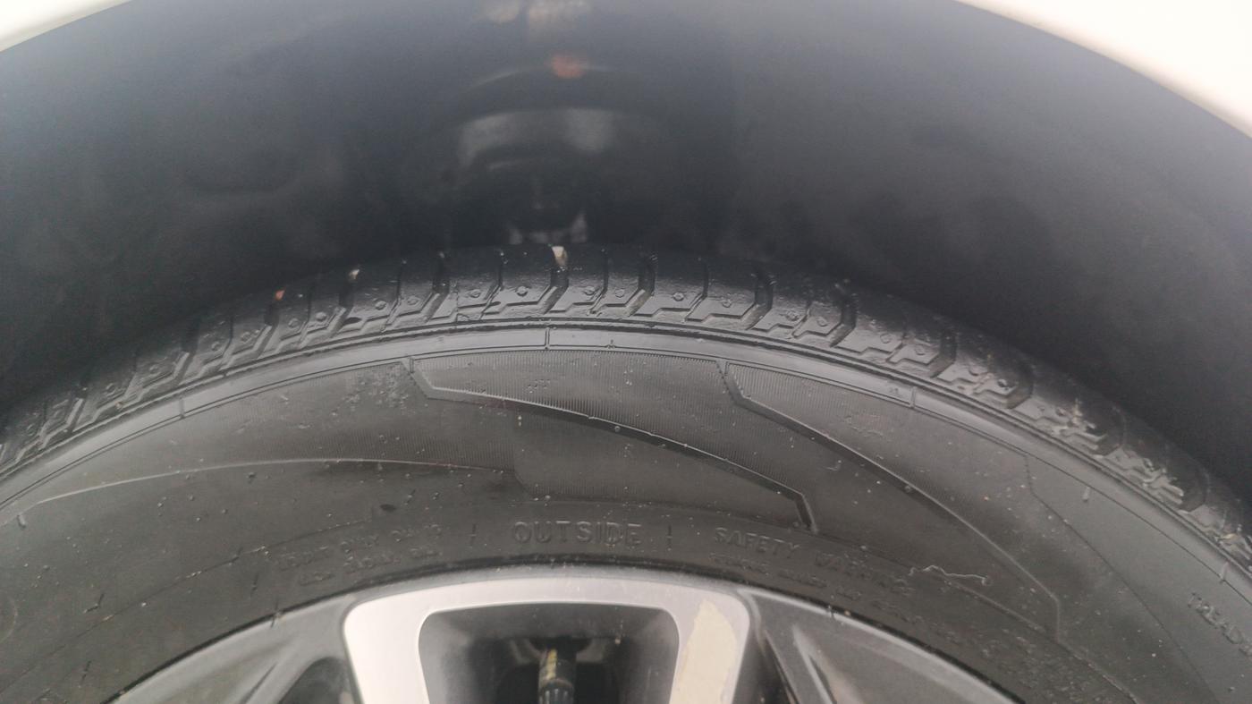 2023 Hyundai NEW I20 N LINE N8 1.0 TURBO GDI DCT, Petrol, Automatic, 28,295 km, Right Front Tyre Tread