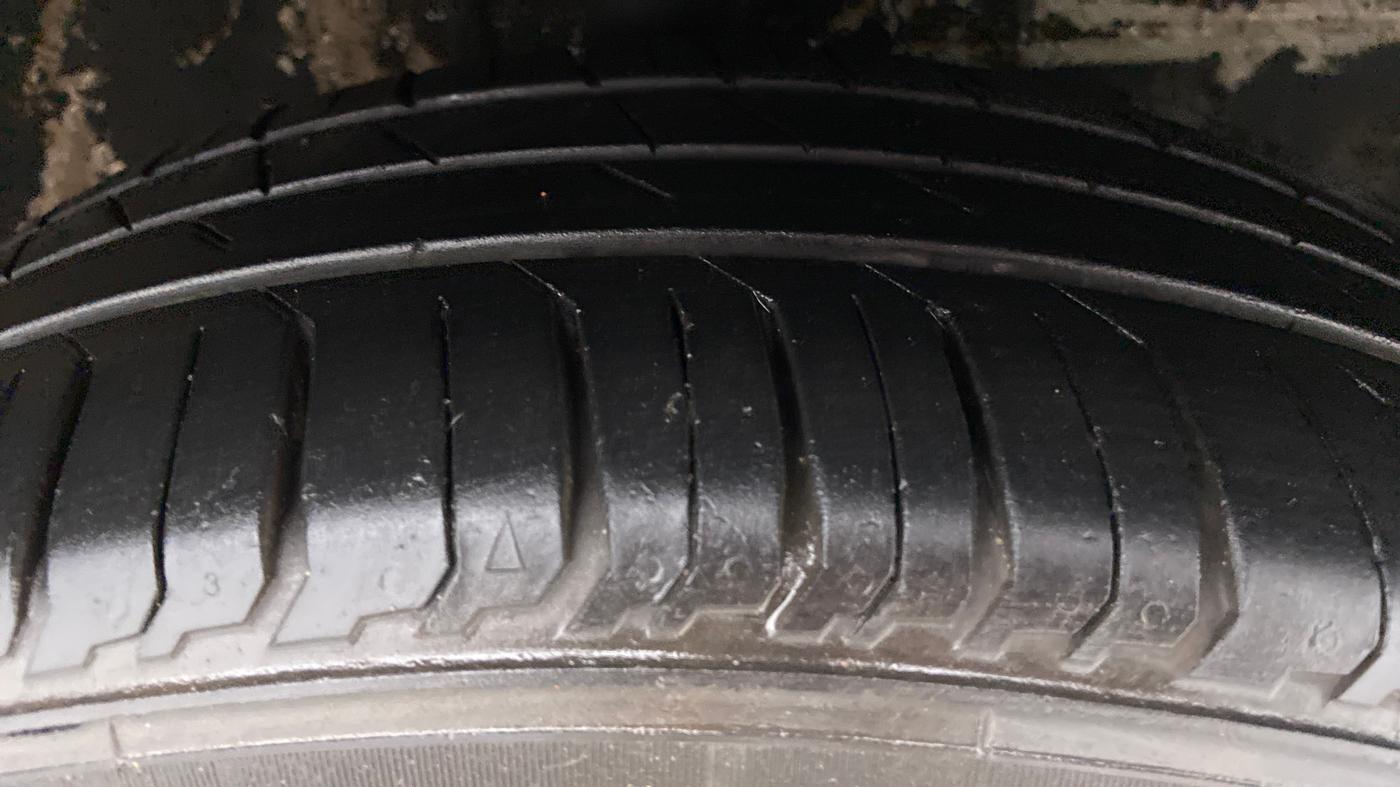 2011 Toyota Etios V, Petrol, Manual, 50,158 km, Right Front Tyre Tread