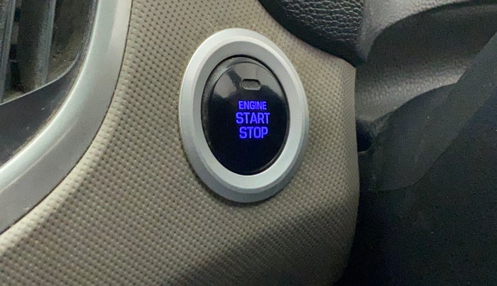 2016 Hyundai Creta SX PLUS 1.6 PETROL, Petrol, Manual, 1,18,002 km, Keyless Start/ Stop Button