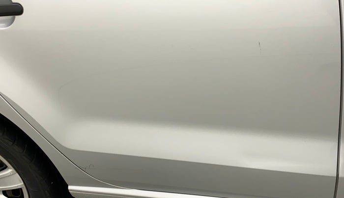 2011 Volkswagen Vento TRENDLINE 1.6, Petrol, Manual, 47,819 km, Right rear door - Paint has faded