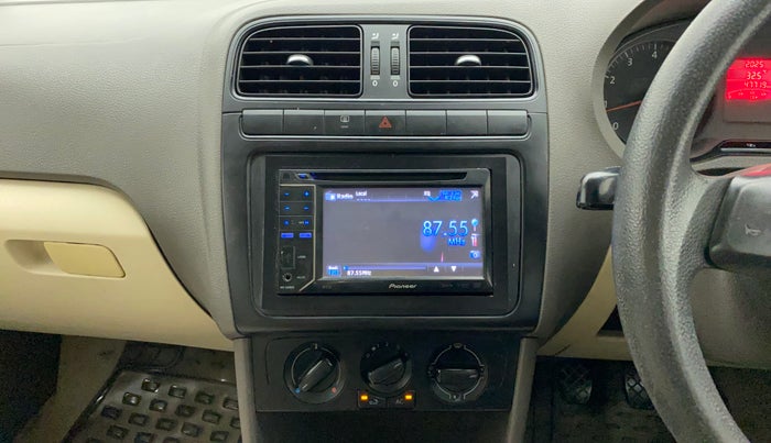 2011 Volkswagen Vento TRENDLINE 1.6, Petrol, Manual, 47,819 km, Air Conditioner