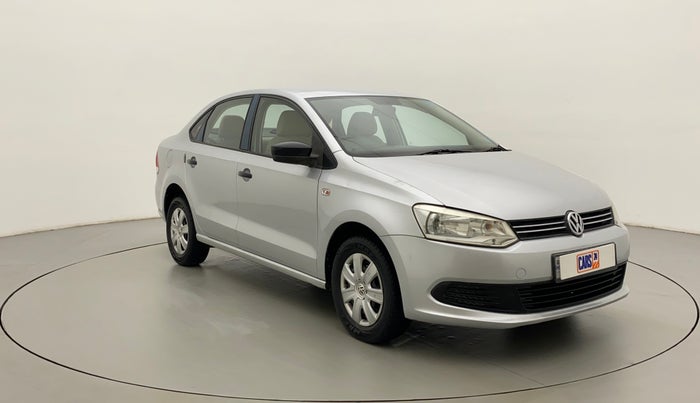 2011 Volkswagen Vento TRENDLINE 1.6, Petrol, Manual, 47,819 km, Right Front Diagonal