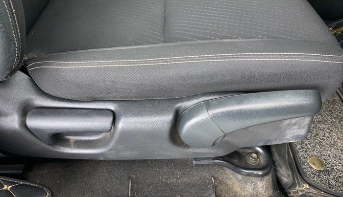 2019 Honda WR-V 1.2 i-VTEC VX MT, Petrol, Manual, 17,070 km, Driver Side Adjustment Panel