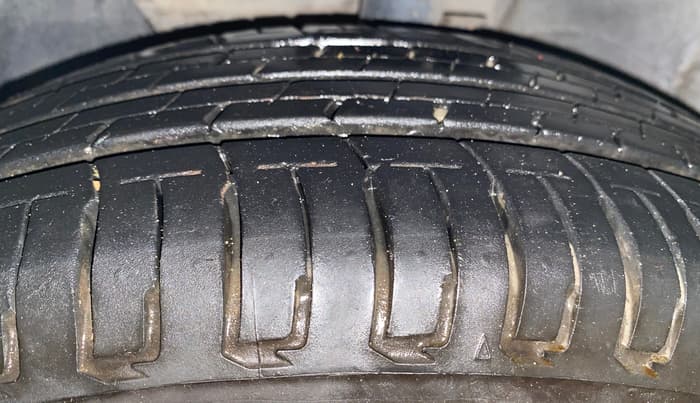 2025 Hyundai NEW I20 MAGNA 1.2 MT, Petrol, Manual, 7,033 km, Left Front Tyre Tread