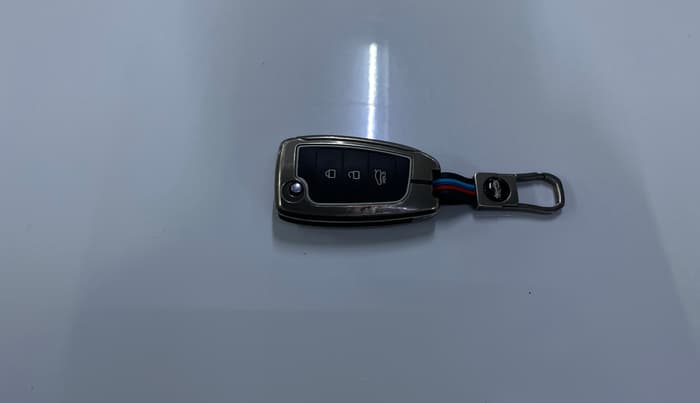 2025 Hyundai NEW I20 MAGNA 1.2 MT, Petrol, Manual, 7,033 km, Key Close Up