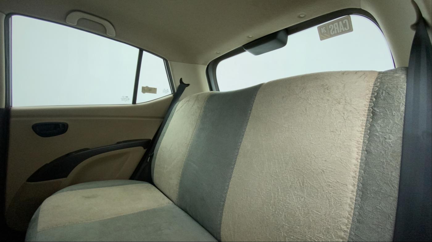 2010 Hyundai i10 MAGNA 1.2, Petrol, Manual, 1,06,126 km, Right Side Rear Door Cabin