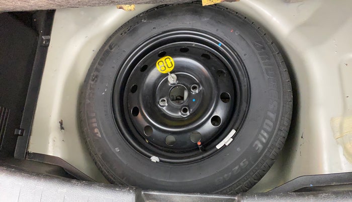 2015 Maruti Swift ZXI, Petrol, Manual, 1,11,287 km, Spare Tyre