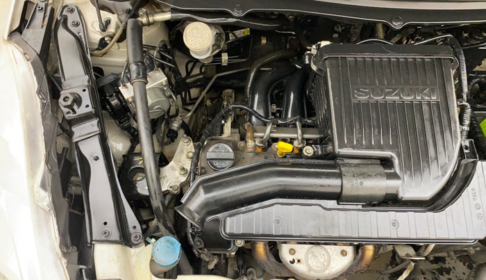 2015 Maruti Swift ZXI, Petrol, Manual, 1,11,287 km, Engine View - Right