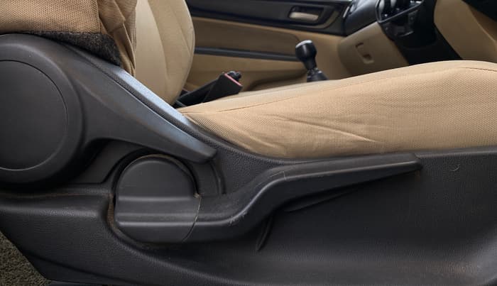 2019 Honda Amaze 1.2L I-VTEC S, Petrol, Manual, 70,436 km, Driver Side Adjustment Panel