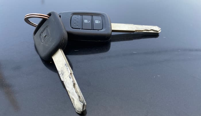 2019 Honda Amaze 1.2L I-VTEC S, Petrol, Manual, 70,436 km, Key Close Up