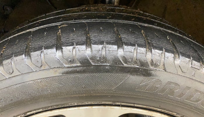 2021 Toyota Glanza V CVT, Petrol, Automatic, 93,678 km, Left Front Tyre Tread