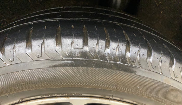 2021 Toyota Glanza V CVT, Petrol, Automatic, 93,678 km, Left Rear Tyre Tread